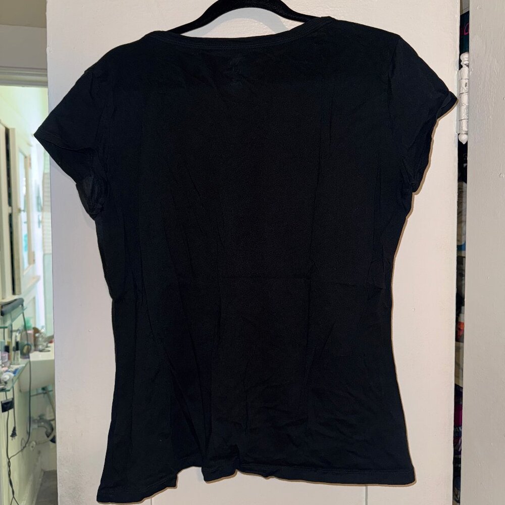 New York & Company – Black U-Neck T-Shirt w/Large Gold Sequined Heart (Size XL) - Picture 2 of 4